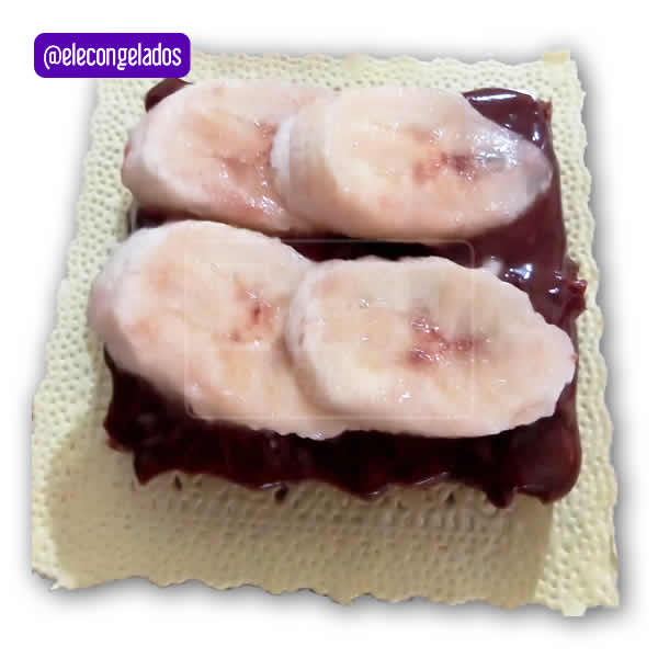 Brownies de chocolate con dulce de leche y banana