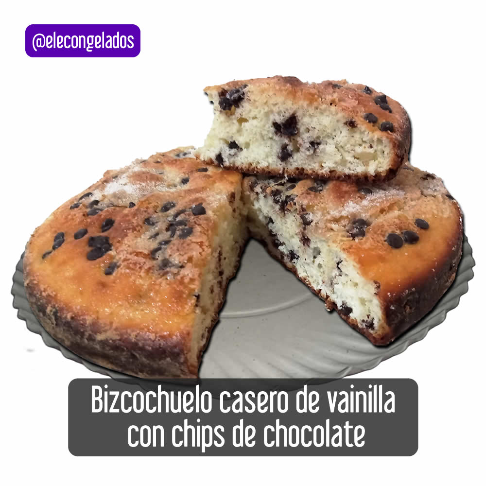 bizcochuelo de vainilla con chips de chocolate