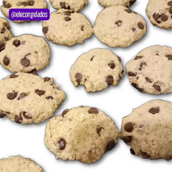 Cookies de avena con chips de chocolate producción